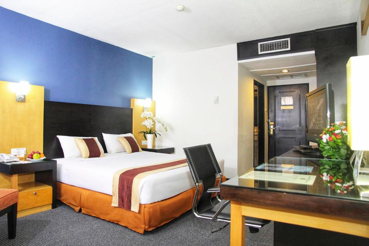 Jayakarta Hotel Джакарта Екстериор снимка